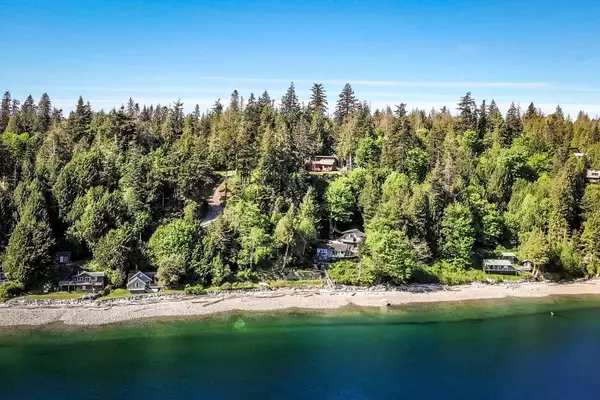 Halfmoon Bay, BC V7Z 1C4,7711 Redrooffs RD
