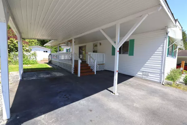 Sechelt, BC V7Z 0A3,4116 Browning RD #33