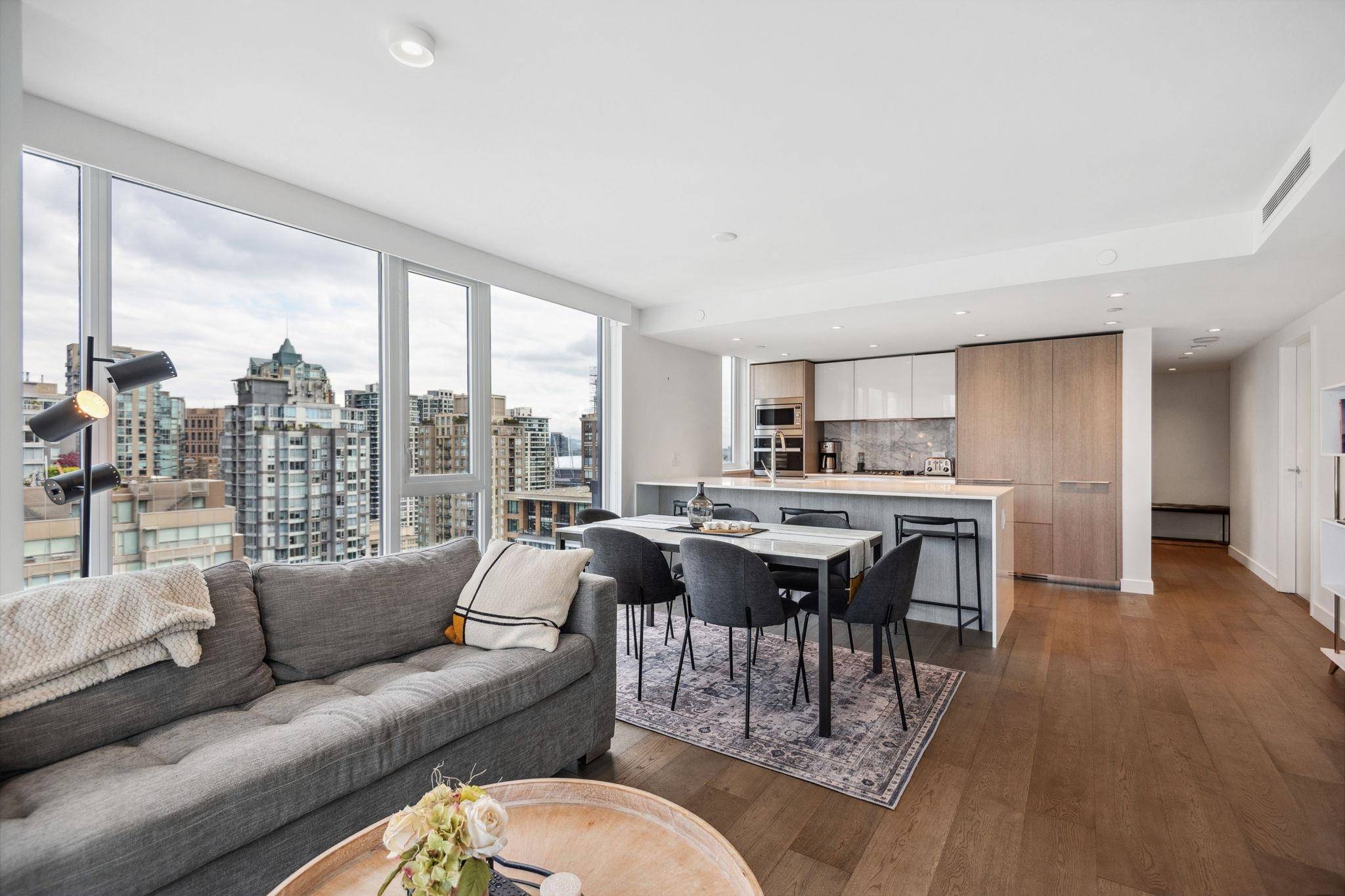 Vancouver, BC V6B 0S3,1111 Richards ST #2002