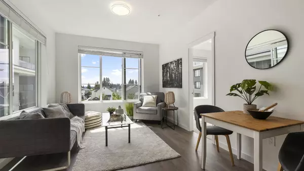 Surrey, BC V4N 6W9,15825 85 AVE #413