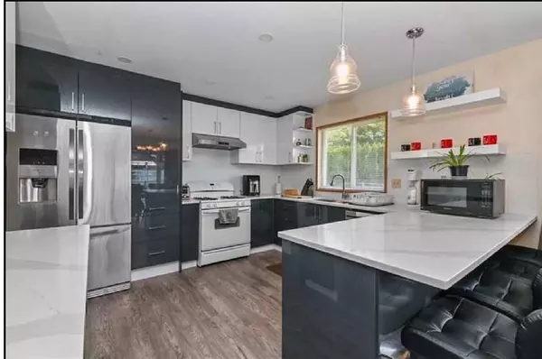 Agassiz, BC V0M 1A2,1590 Agassiz-Rosedale No 9 HWY