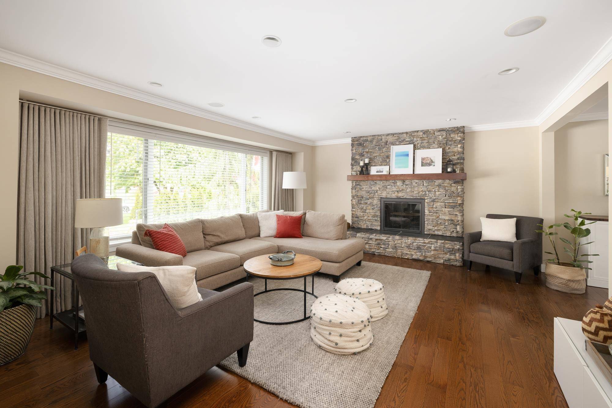 North Vancouver, BC V7K 3A3,4671 Underwood PL
