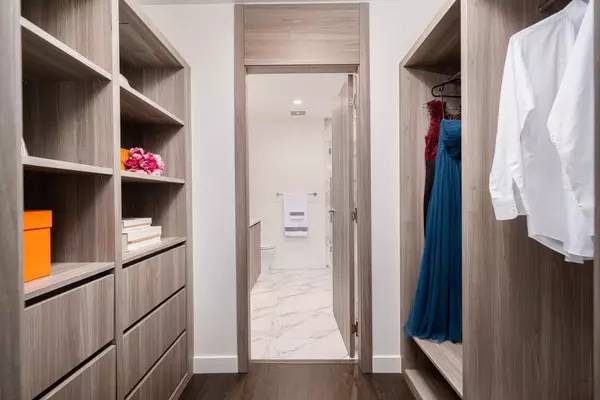 Burnaby, BC V5C 0N1,4880 Lougheed HWY #5407