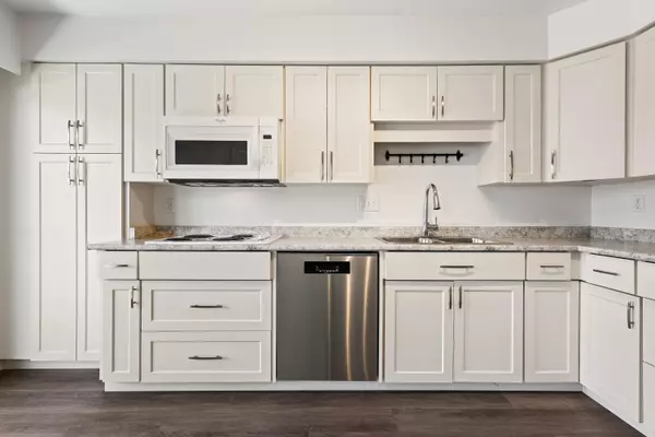 Abbotsford, BC V2T 5T7,32691 Garibaldi DR #287