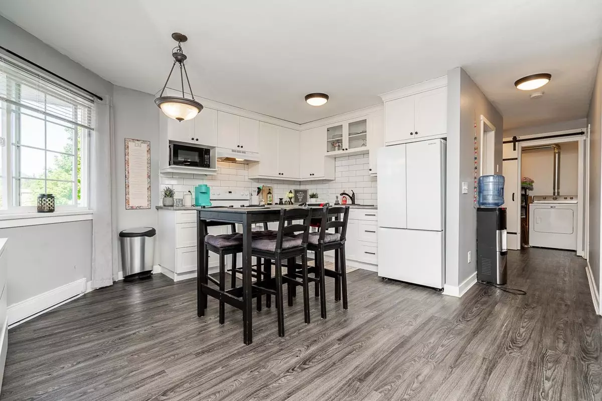 Chilliwack, BC V2P 6V4,45655 Mcintosh DR #304C