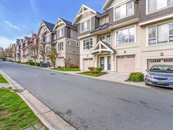 3105 Dayanee Springs BLVD #127, Coquitlam, BC V3E 0C2
