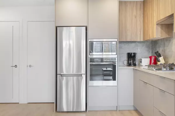 Surrey, BC V3T 0S4,13359 Old Yale RD #302