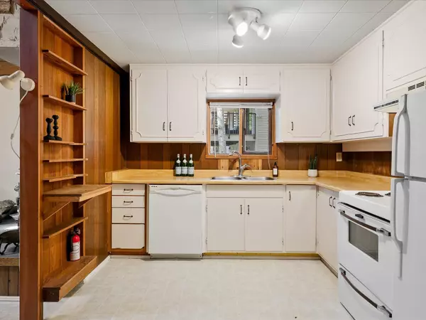 Whistler, BC V8E 0G1,8308 Needles DR