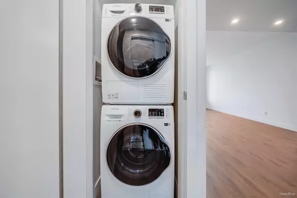 Surrey, BC V3T 0S4,13359 Old Yale RD #1210