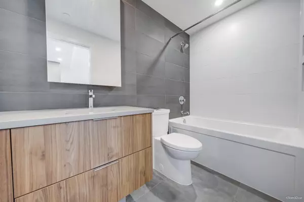 Surrey, BC V3T 0S4,13359 Old Yale RD #1210