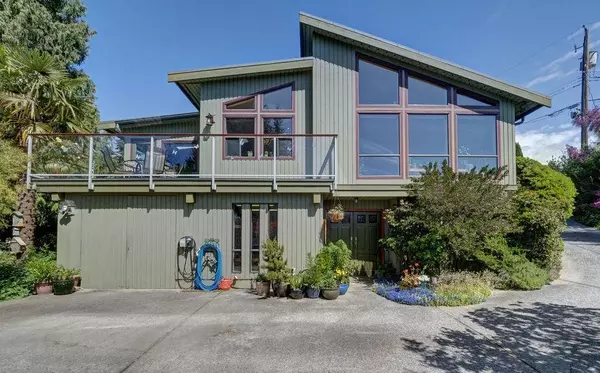 Sechelt, BC V7Z 0S9,6507 Jasper RD