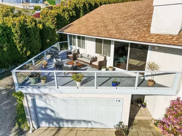 Gibsons, BC V0N 1V5,308 Harry RD