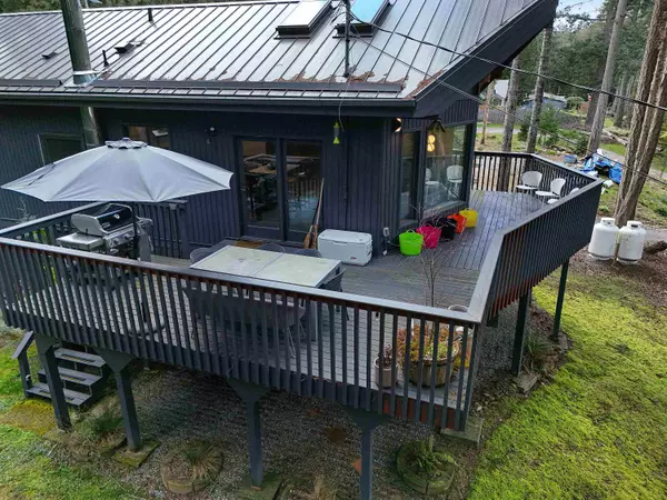 Mayne Island, BC V0N 2J1,532 Aya Reach RD