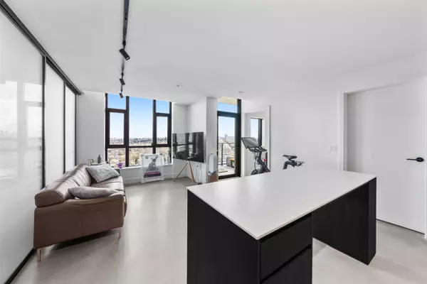 Vancouver, BC V5N 0J1,3996 Dumfries ST #1308