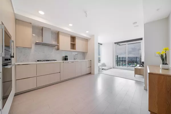 Vancouver, BC V5X 0H5,433 SW Marine DR #1206