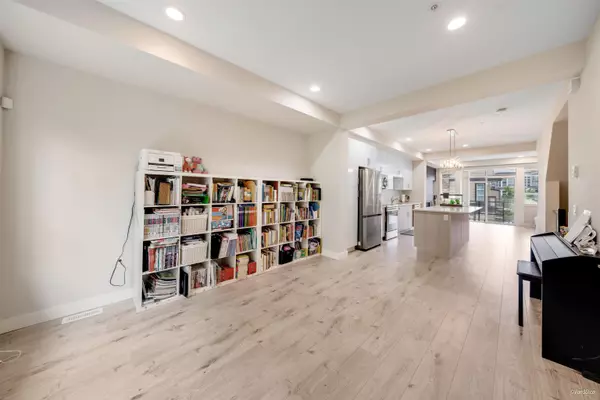 Chilliwack, BC V2P 0G7,8413 Midtown WAY #52