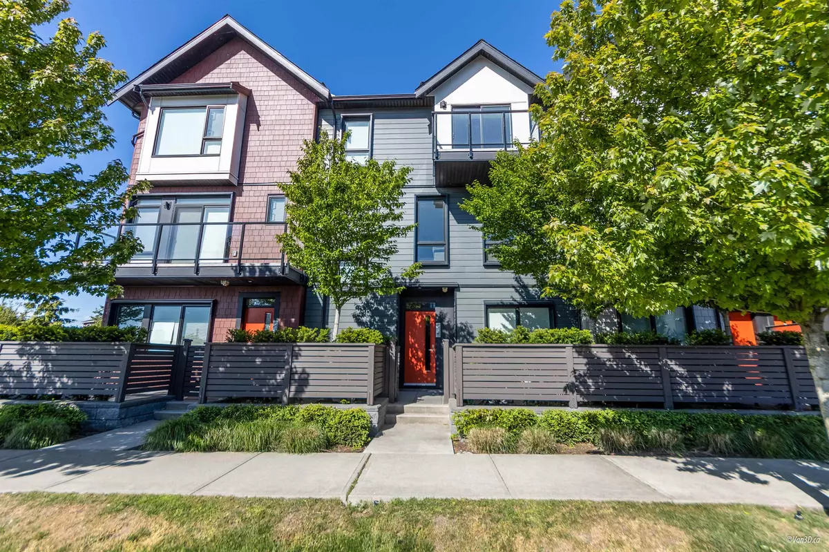 Tsawwassen, BC V4M 0E3,4738 Hemlock WAY #221