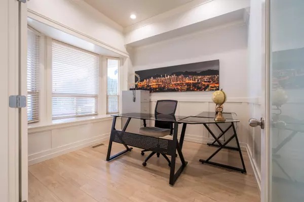 Surrey, BC V3S 6R4,18906 54a AVE