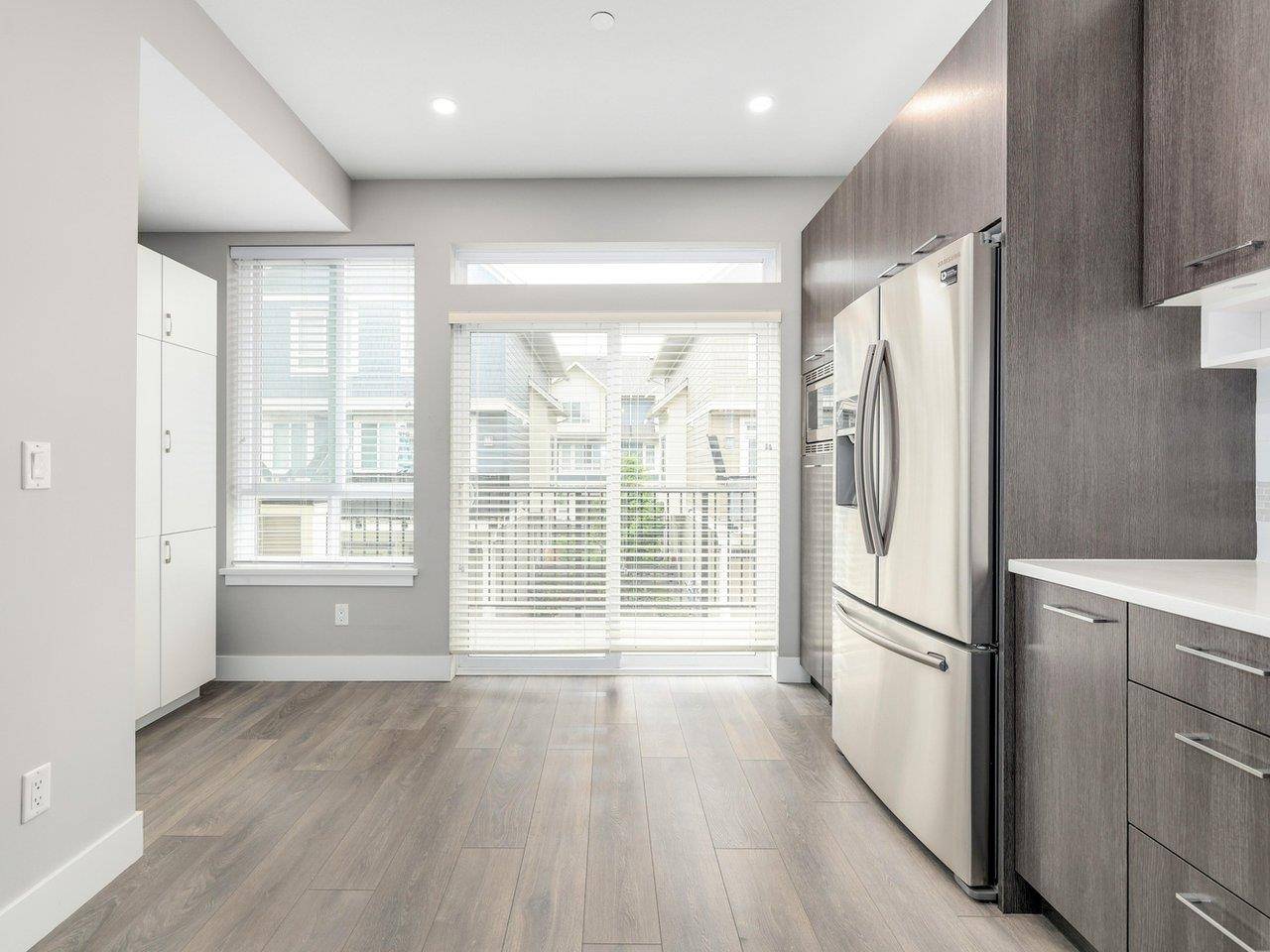 Tsawwassen, BC V4M 0B8,1784 Osprey DR #368