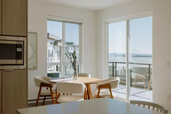 Tsawwassen, BC V4M 0G4,2499 Rabbit DR #615