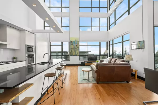 Burnaby, BC V5A 0C5,9150 University High ST #404