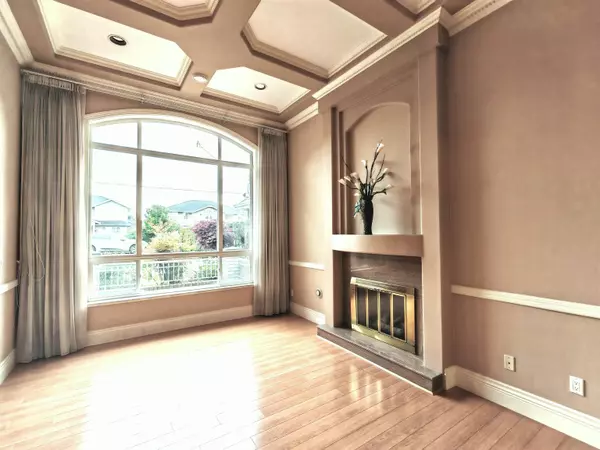 Richmond, BC V7C 2X5,6451 Comstock RD