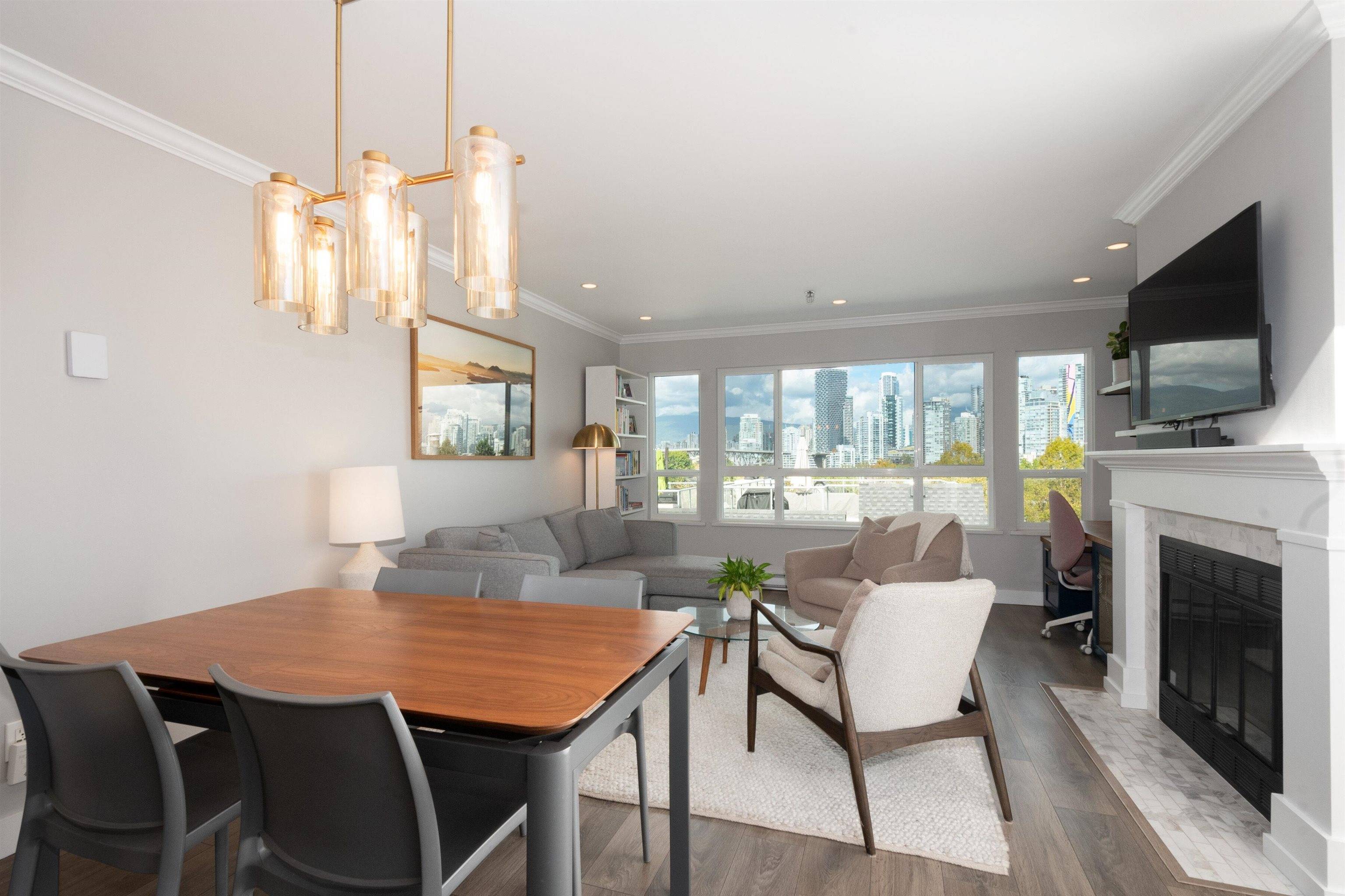 Vancouver, BC V6H 1A4,1166 W 6th AVE #307