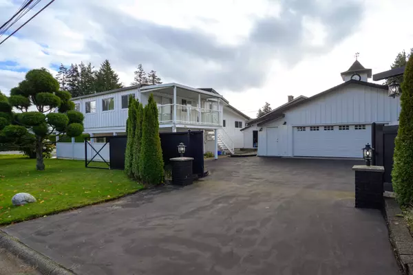 395 52 ST, Delta, BC V4M 2Y5