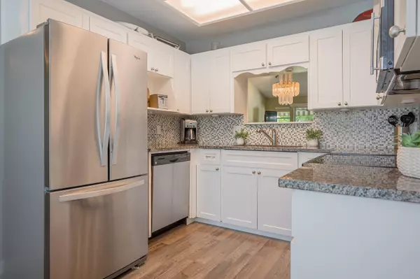 Langley, BC V1M 2C8,8737 212 ST #27