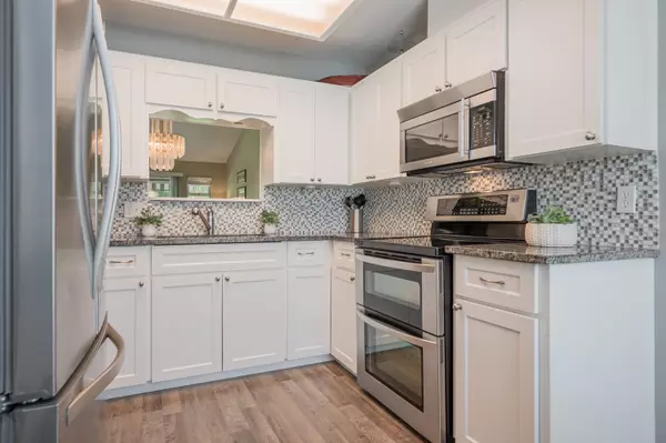 Langley, BC V1M 2C8,8737 212 ST #27