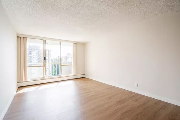 North Vancouver, BC V7P 3E6,2016 Fullerton AVE #1307