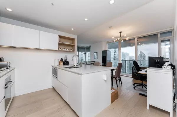 Burnaby, BC V5H 0K2,6000 Mckay AVE #3502