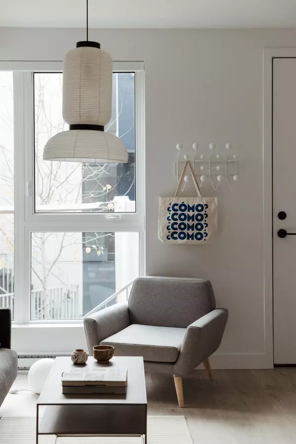 Vancouver, BC V5T 0K5,322 E 15th AVE #201