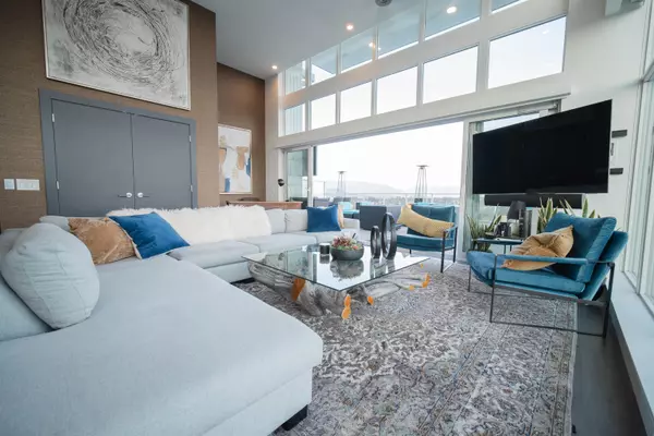 Coquitlam, BC V3J 0J6,657 Whiting WAY #3701