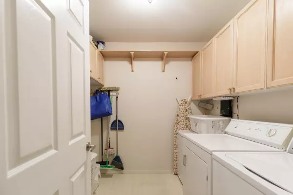 Abbotsford, BC V2T 2C9,32044 Old Yale RD #205