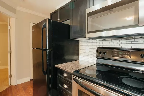 Abbotsford, BC V2T 0A8,30525 Cardinal AVE #414