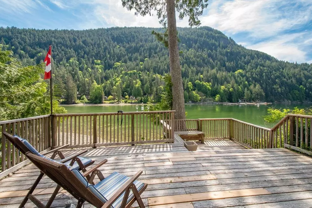Gambier Island, BC V0N 1V0,1430 Sea Ranch Shoreline #B