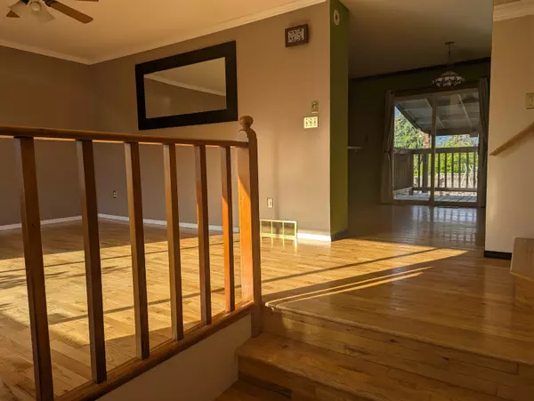 Hope, BC V0X 1L0,630 6th AVE