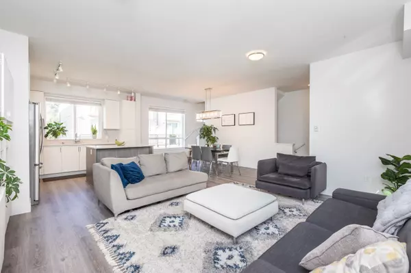 Surrey, BC V4N 6S7,9718 161a ST #74