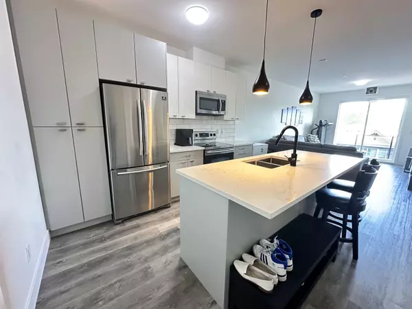 Maple Ridge, BC V2X 4K8,12320 222 ST #308