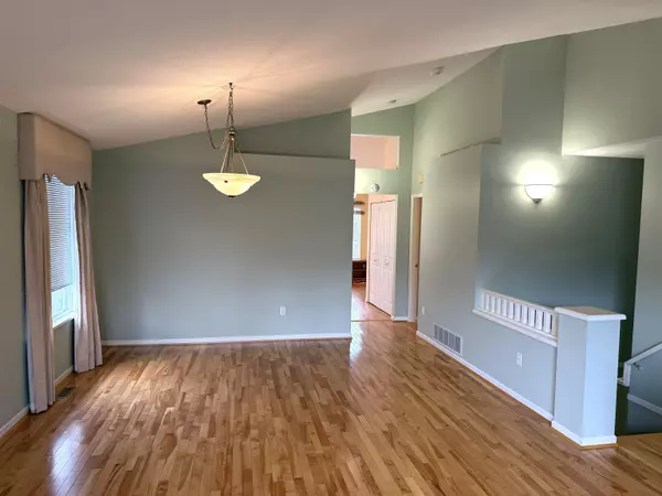 Surrey, BC V4N 5A1,16888 80 AVE #11