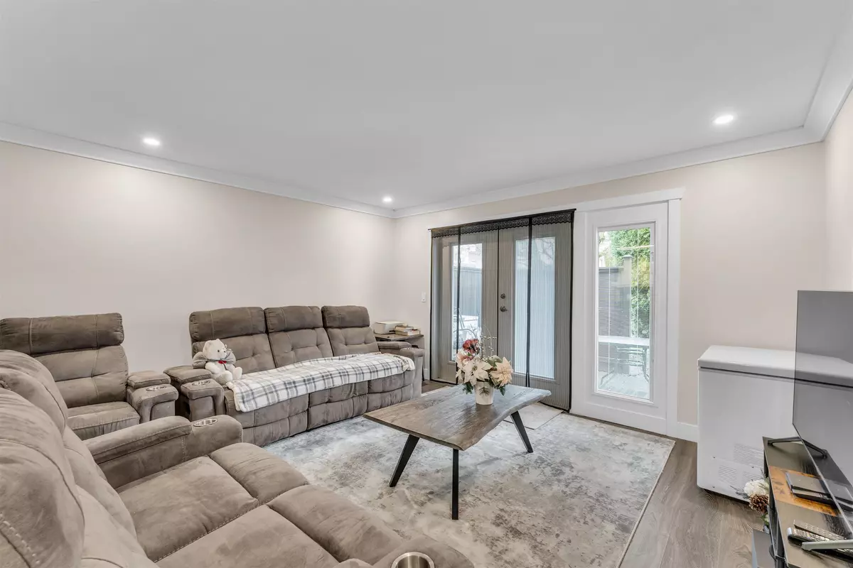 Chilliwack, BC V2P 6V4,45655 Mcintosh DR #104D