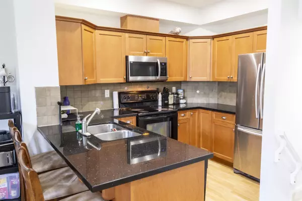 Surrey, BC V3S 6X3,18055 70 AVE #3