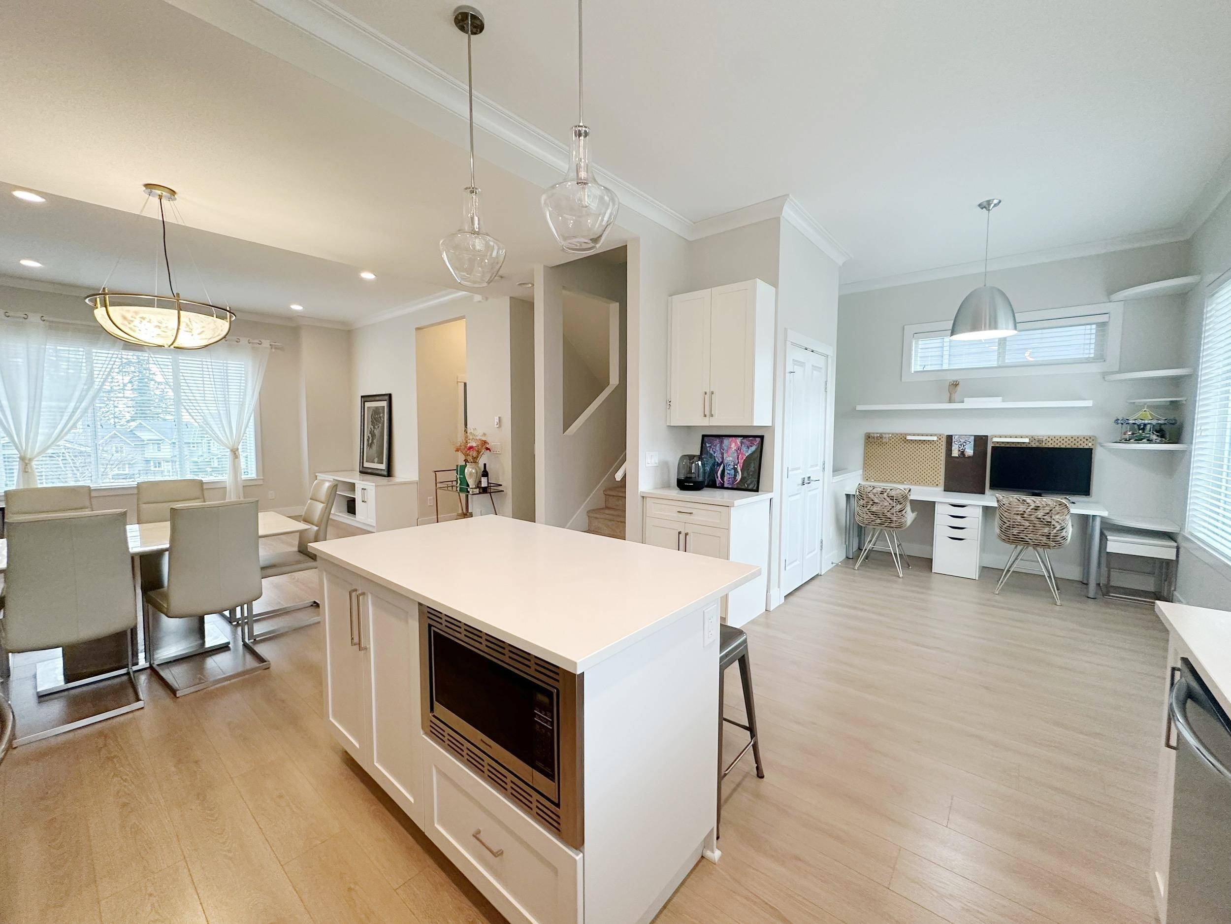 Surrey, BC V3Z 0P5,2855 158 ST #9