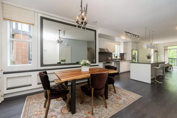 Coquitlam, BC V3E 0J2,1338 Hames CRES #4