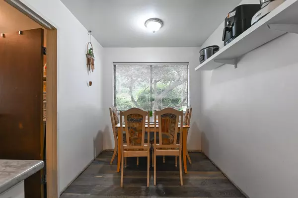 Surrey, BC V3W 7E6,13990 74 AVE #60