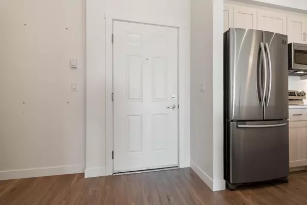 Langley, BC V2Y 0Z9,20826 72 AVE #605