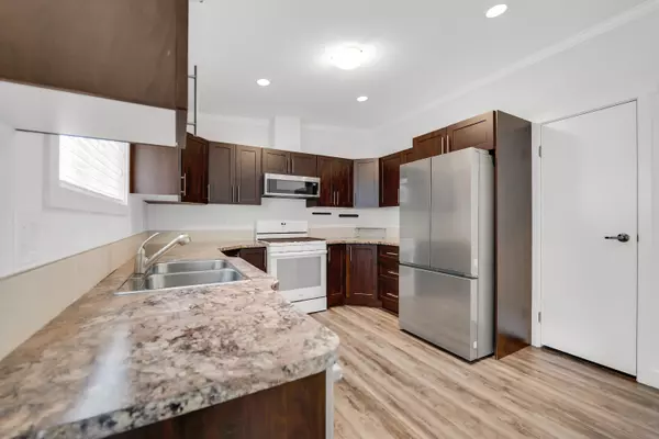 Squamish, BC V8B 0L8,1830 Mamquam RD #131