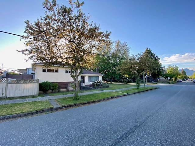 Vancouver, BC V5R 1X7,3925 Penticton ST