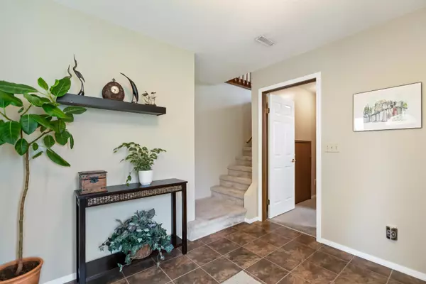 Maple Ridge, BC V2X 4X2,12440 208 ST